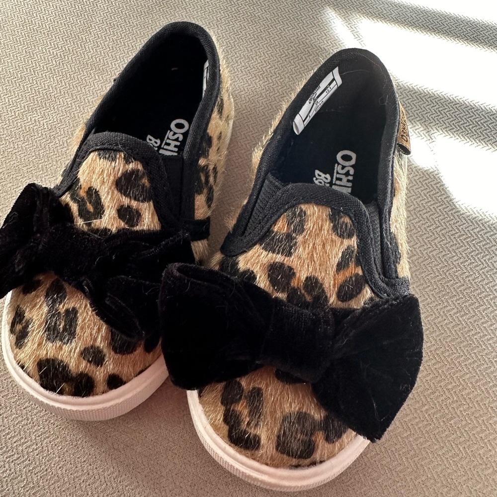 NWOT Oshkosh shoes